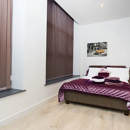 Orchard & Avenue Serviced Bradford (West Yorkshire)