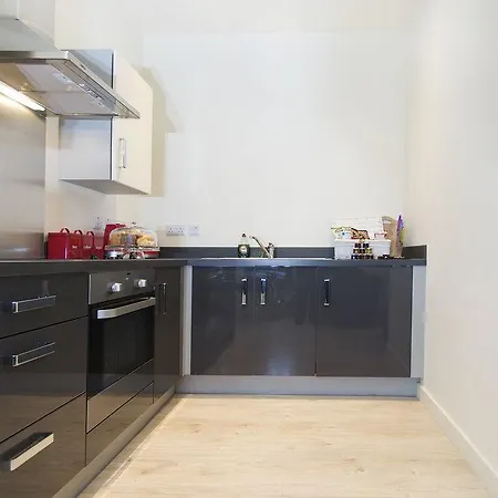 Orchard & Avenue Serviced 4*