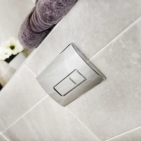 Orchard & Avenue Serviced 4*