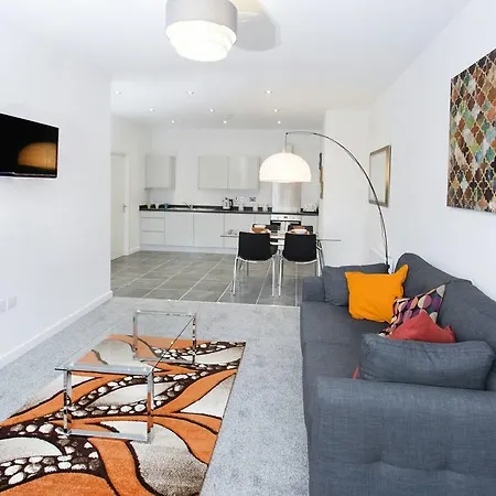 Orchard & Avenue Serviced 4*