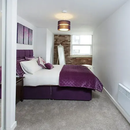 Orchard & Avenue Serviced Bradford (West Yorkshire)