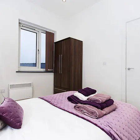 Orchard & Avenue Serviced 4*