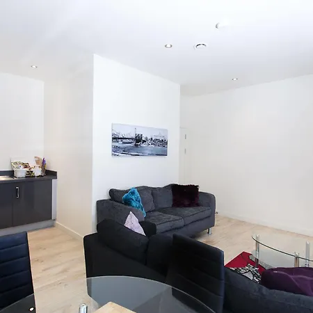 Orchard & Avenue Serviced Bradford (West Yorkshire)