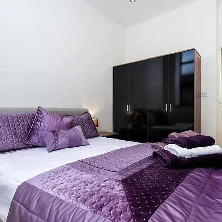 Orchard & Avenue Serviced Bradford (West Yorkshire)