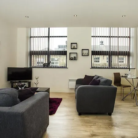 Orchard & Avenue Serviced Bradford (West Yorkshire)