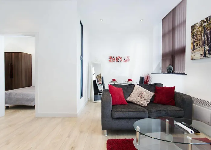 Orchard & Avenue Serviced Aparthotel 4*