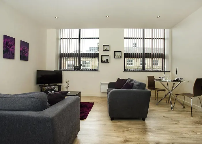 Orchard & Avenue Serviced Bradford (West Yorkshire)