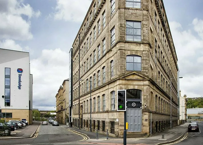 Orchard & Avenue Serviced 4* Bradford (West Yorkshire)