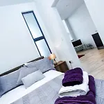 Orchard & Avenue Serviced 4* Bradford