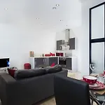 Orchard & Avenue Serviced Apartmanhotel 4*