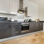 Orchard & Avenue Serviced 4* Bradford