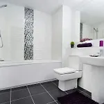 Orchard & Avenue Serviced Apartmanhotel 4*