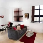 Apartmanhotel Orchard & Avenue Serviced 4*