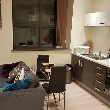 Ξενοδοχείο με διαμερίσματα Orchard & Avenue Serviced 4*