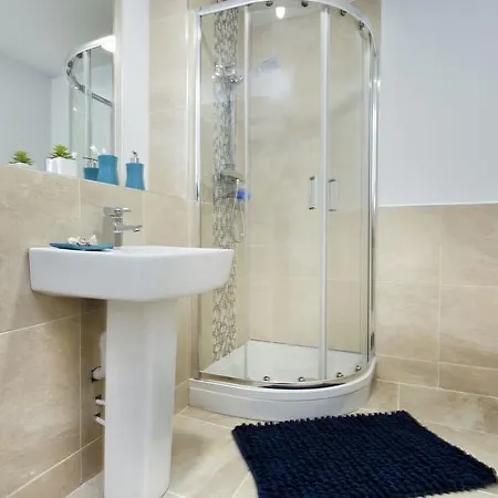 Ξενοδοχείο με διαμερίσματα Orchard & Avenue Serviced 4*