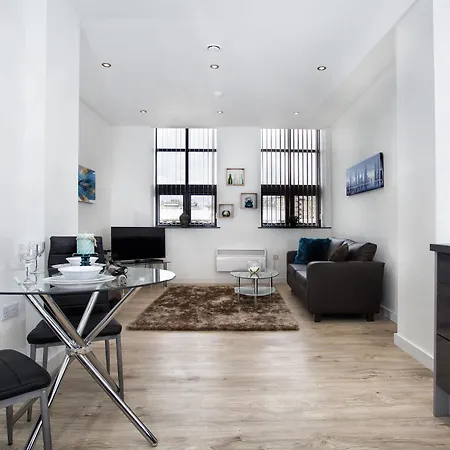 Ξενοδοχείο με διαμερίσματα Orchard & Avenue Serviced 4*